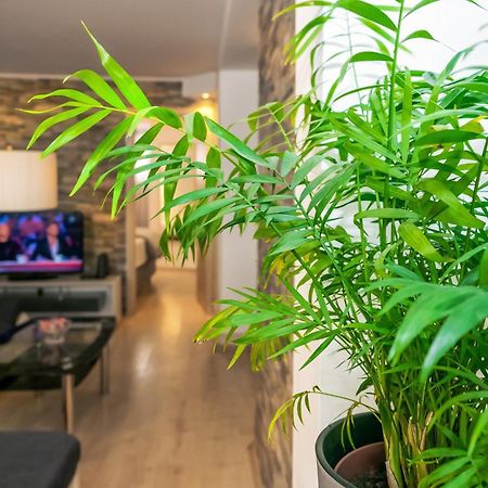 Relaxing 2Bd Apartment, Ground Floor - Walk To Old Town 스플리트 외부 사진