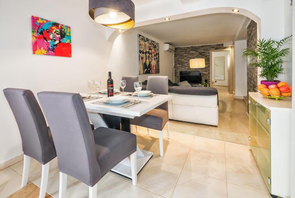 Relaxing 2Bd Apartment, Ground Floor - Walk To Old Town 스플리트 외부 사진