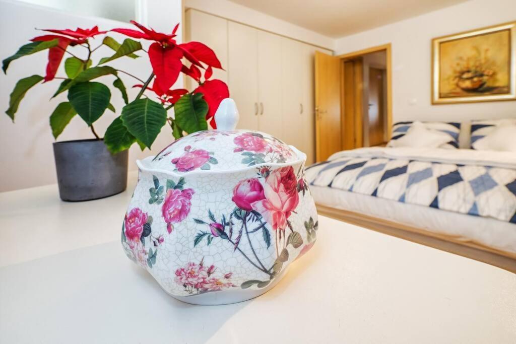 Relaxing 2Bd Apartment, Ground Floor - Walk To Old Town 스플리트 외부 사진