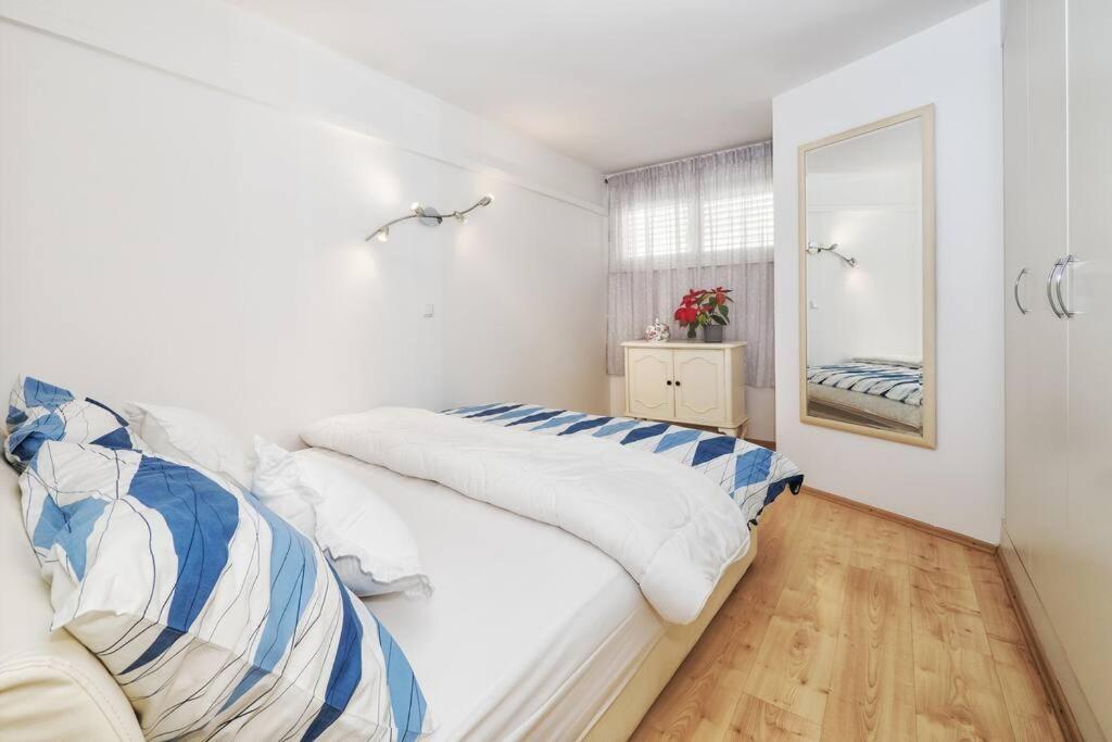 Relaxing 2Bd Apartment, Ground Floor - Walk To Old Town 스플리트 외부 사진
