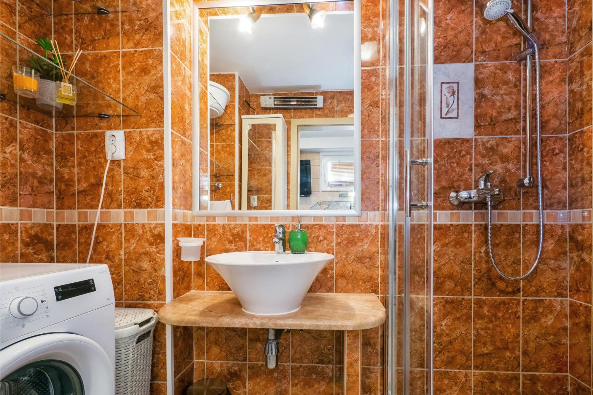 Relaxing 2Bd Apartment, Ground Floor - Walk To Old Town 스플리트 외부 사진