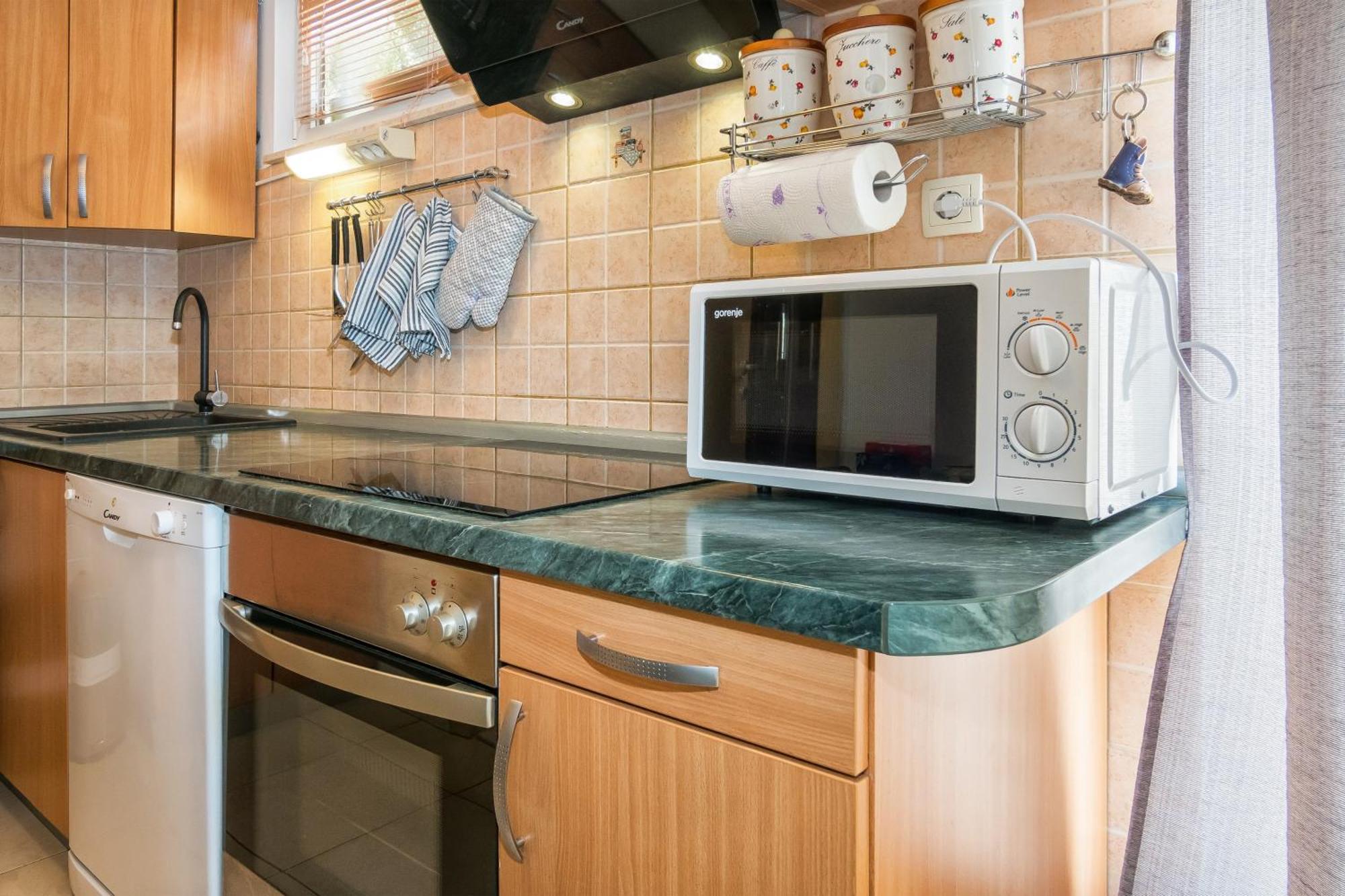 Relaxing 2Bd Apartment, Ground Floor - Walk To Old Town 스플리트 외부 사진
