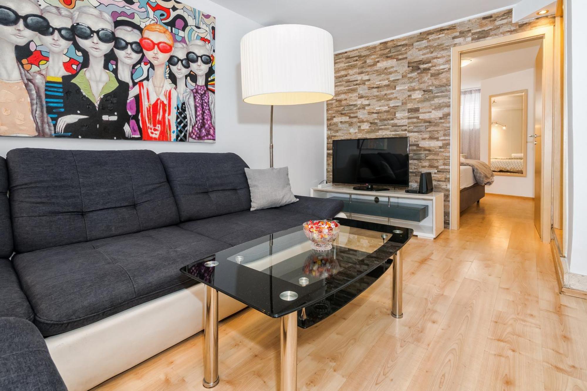 Relaxing 2Bd Apartment, Ground Floor - Walk To Old Town 스플리트 외부 사진